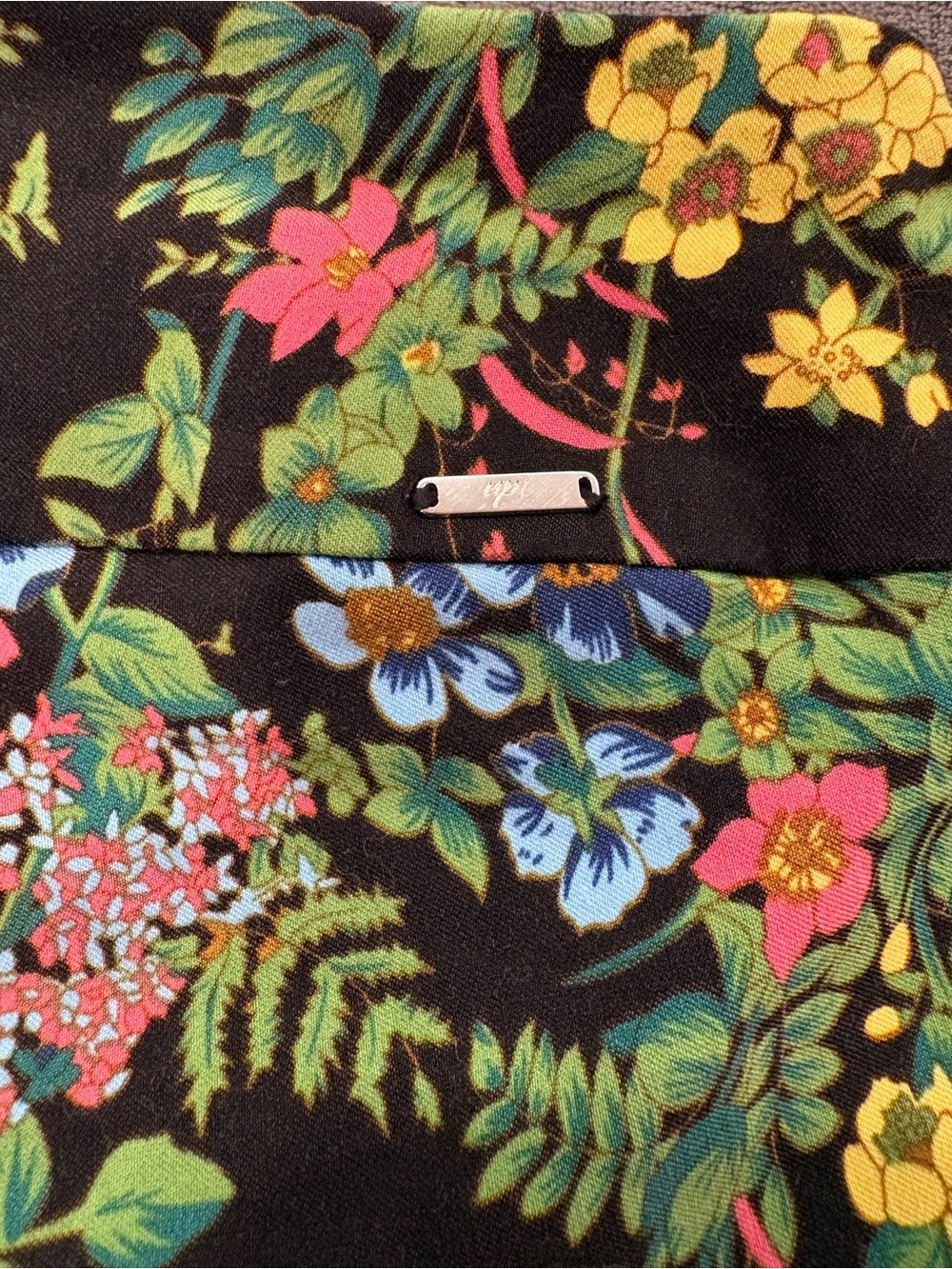 Up! Floral Print Cropped Pants - Black Multi - Picture 3 of 7